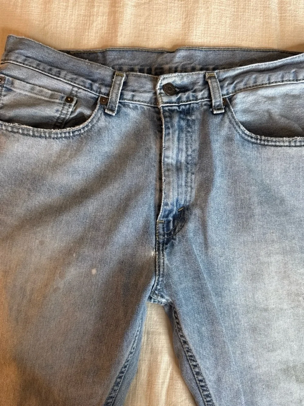 Levi's Light Blue Men's Slim Straight Jeans with Classic Back Pocket